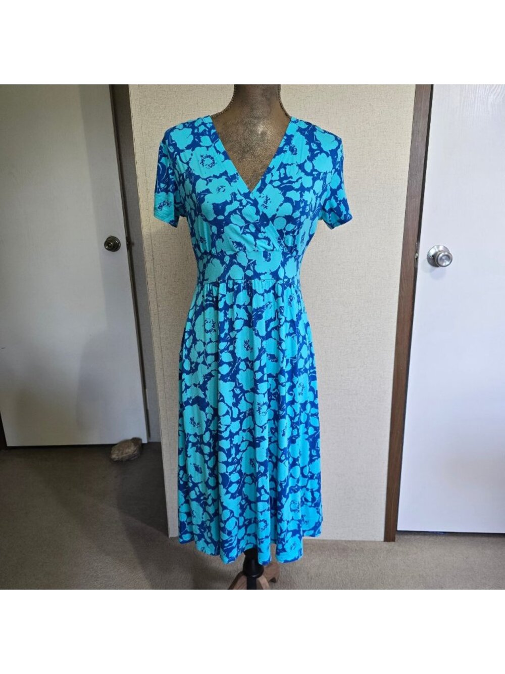 LL Bean Small Womens Floral Dress Blue Short Sleeve Midi Style